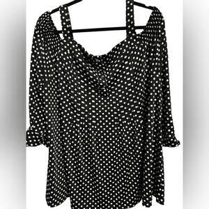 Cocomo Woman Off Shoulder Top